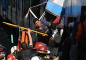 Choc&oacute; un tren en Once, 49 muertos y 600 heridos