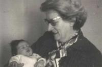 Falleci&oacute; Genoveva Dawson de Teruggi, abuela materna de Clara Anahi Mariani