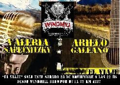 EL VIAJE" somos Valeria Sapetnitzky en voz y Arielo Galeano en guitarra.