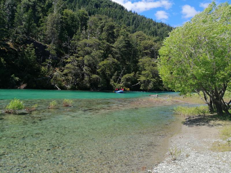 Alojamiento en el coraz&oacute;n del R&iacute;o Manso consulta precios por WhatsApp