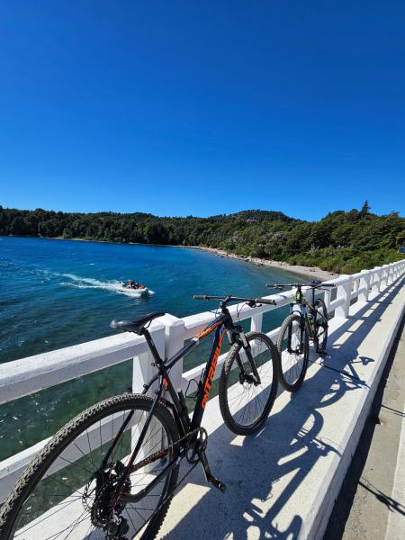 Descubr&iacute; Bariloche en bicicleta - Promoci&oacute;n de alquiler 4x3 en Circuito Chico