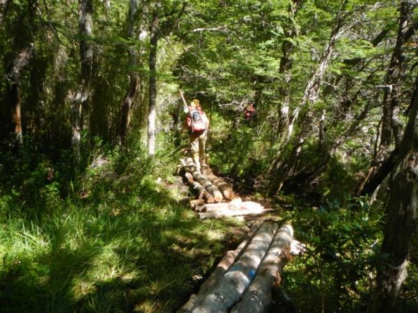 Mejoras en los senderos para trekking en el Parque Nacional Nahuel Huapi.
