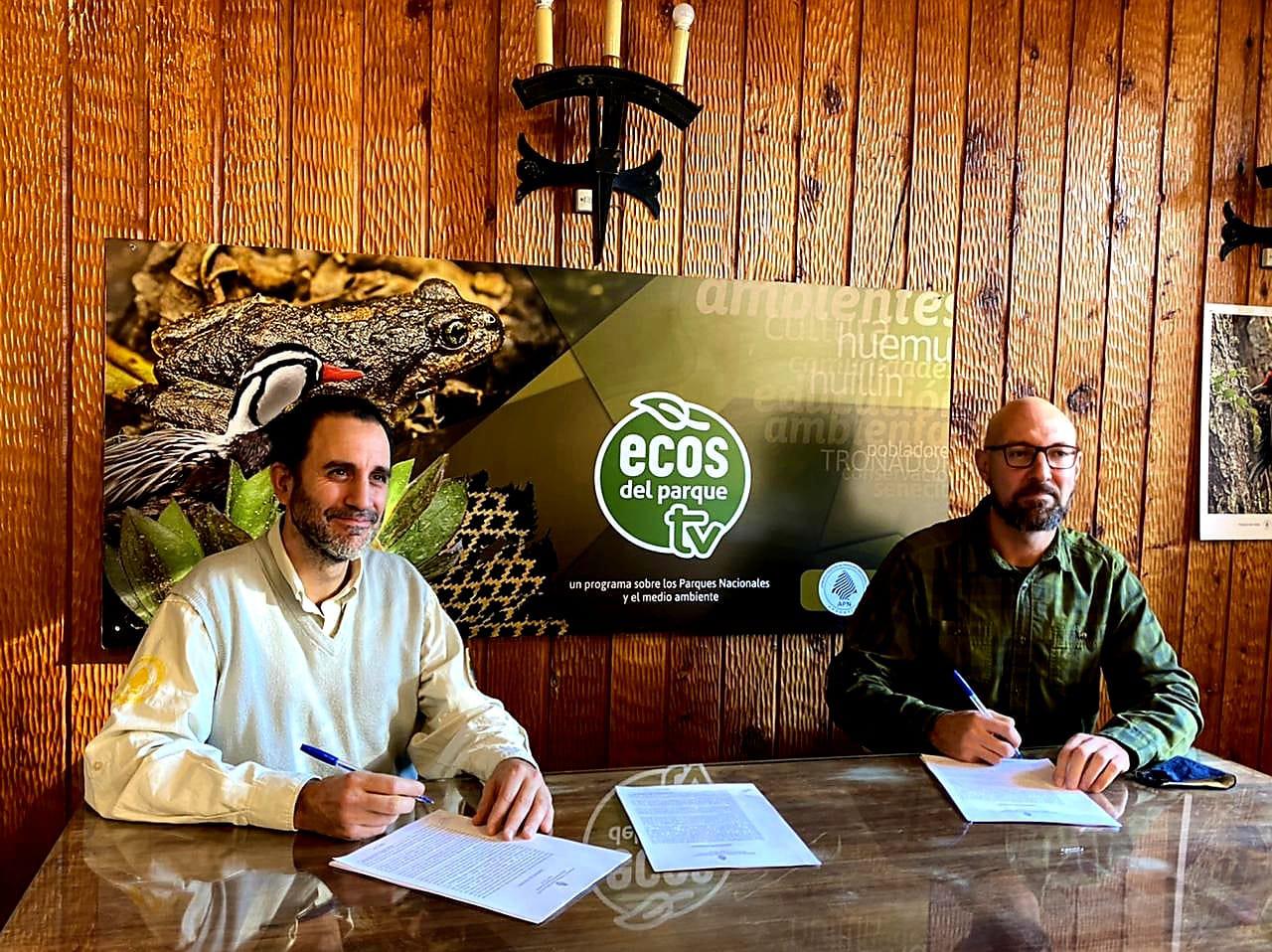 Firma del contrato de concesi&oacute;n para nuevos servicios tur&iacute;sticos en Piedras Blancas y Puerto Radal de Isla Victoria - Parque Nacional Nahuel Huapi 