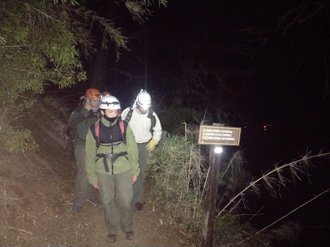 Evacuaci&oacute;n en el sendero a Refugio Frey 