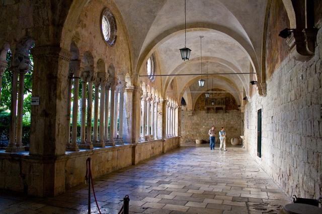 Monasterio de los Franciscanos y Dominico