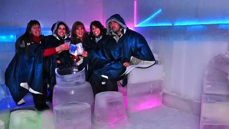 Reserva online tu entrada para el Bar de Hielo de Bariloche