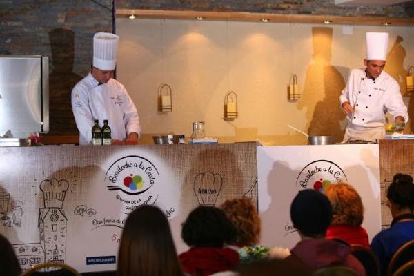 EXQUISITOS AROMAS Y TIPS GASTRON&Oacute;MICOS EN LAS CLASES MAGISTRALES DE BARILOCHE A LA CARTA