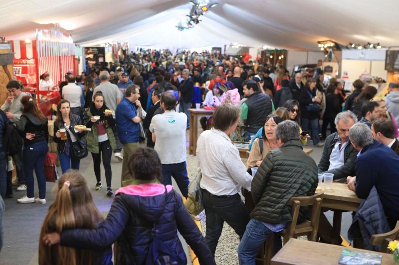 S&aacute;bado:  CORDERO SOLIDARIO y FERIA