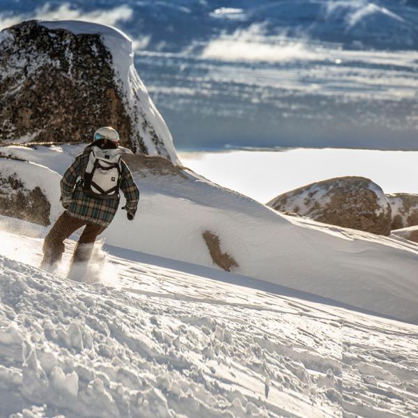 Recorrer postales a bordo de un snowboard &#128521;&#127938;.