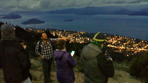 EXCURSION NOCTURNA Cena Show Montaa y Msica Refugio Berghof.