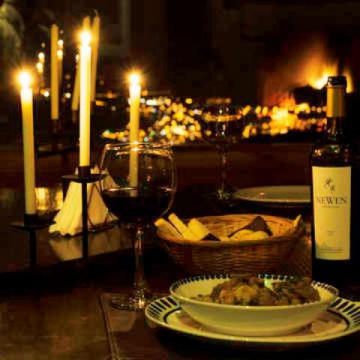 MONTAA y MSICA: San Valentin - Cena a la luz de la velas y Vista Panormica 