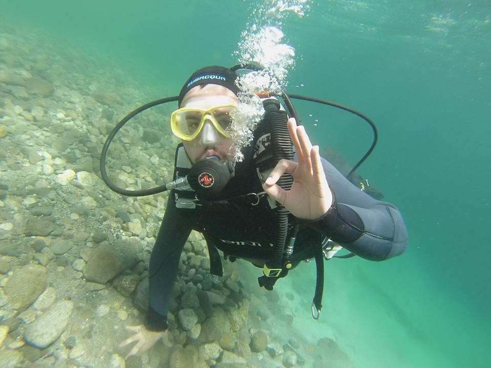 Otro S&aacute;bado a Pleno buceo en Bariloche!!