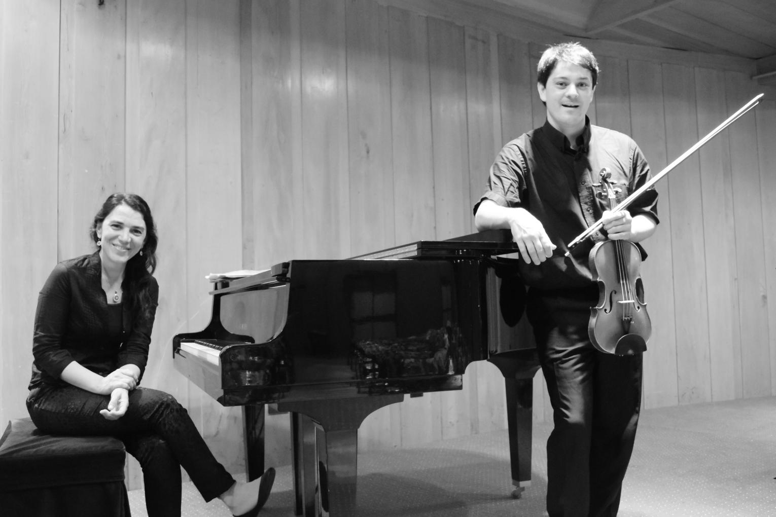 Natalia Cabello y Luis Salva: concierto de piano y viol&iacute;n