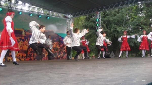 Arranca la Fiesta de las Colectividades