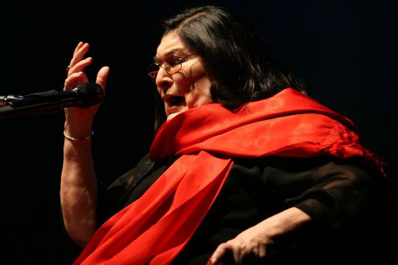 Mercedes Sosa. Se publicar&aacute;n 21 clips de la grabaci&oacute;n de Cantora junto a Gustavo Cerati, Charly Garc&iacute;a y m&aacute;s