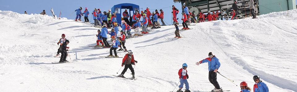 Escuela Juvenil de Esqu&iacute; y Snowboard