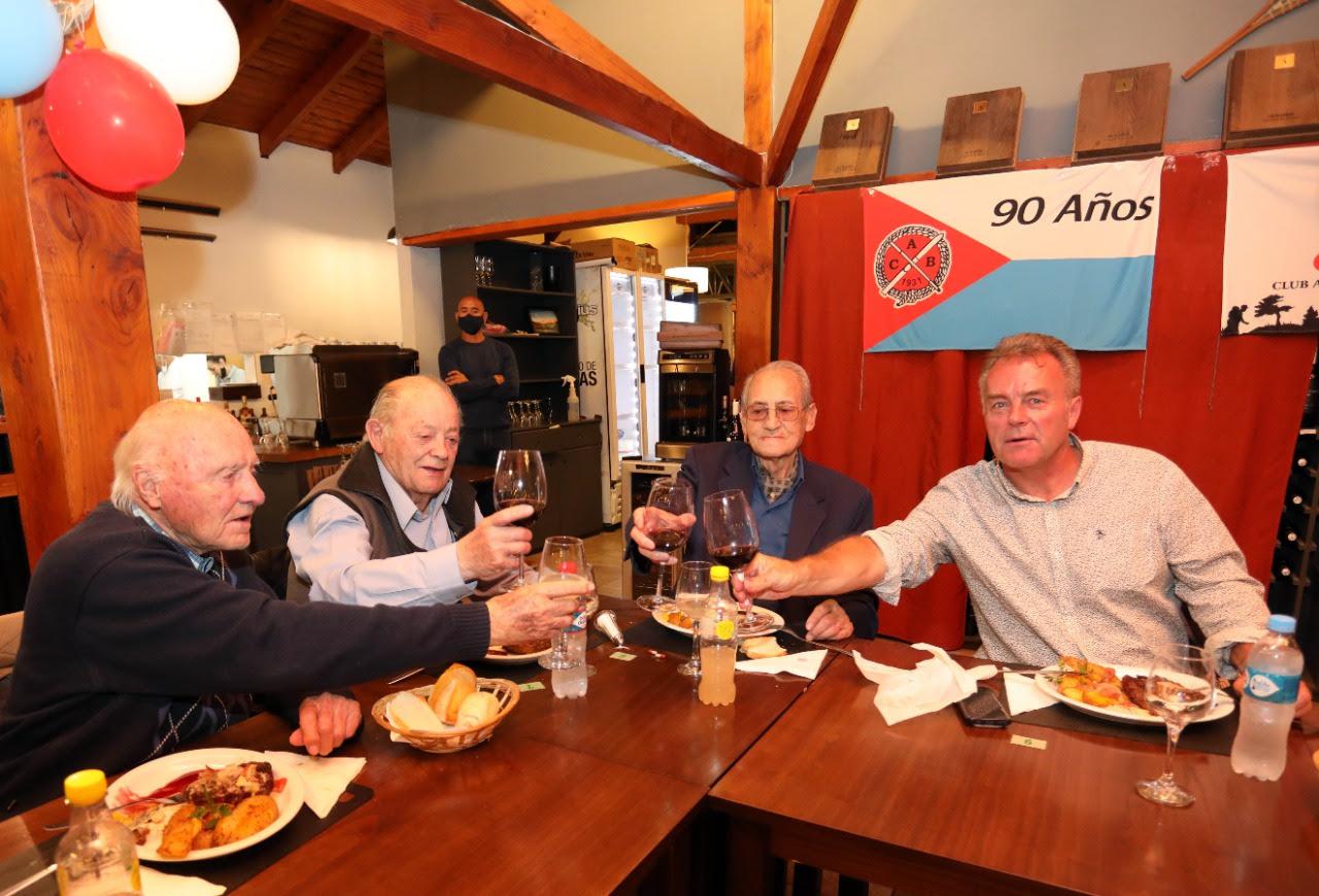 Se llev&oacute; a cabo la Cena 90&deg;Aniversario CAB