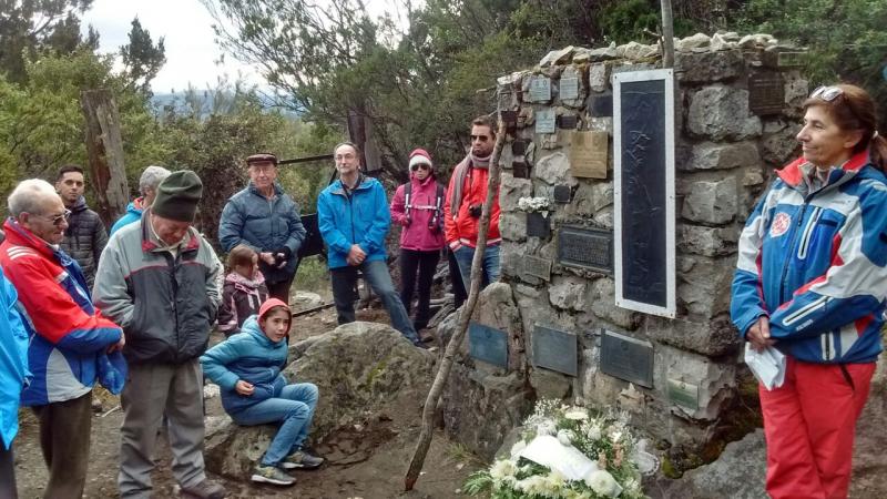 Se rindieron homenajes en el Cementerio del Monta&ntilde;&eacute;s a todos los fallecidos en el &uacute;ltimo a&ntilde;o