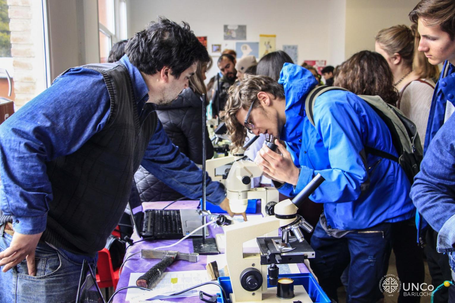 Semana de la Ciencia en la UNCo Bariloche: Un &eacute;xito de participaci&oacute;n