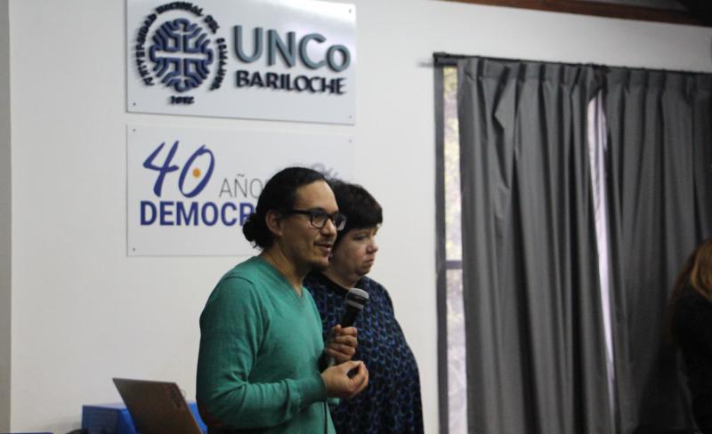 Se present&oacute; el documental De la resistencia a la existencia en la UNCo Bariloche