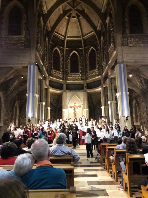 M&Uacute;SICA VIVA EN BARILOCHE - Concierto de Coros en la Catedral 