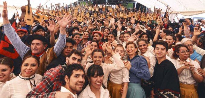 Bariloche se sum&oacute; al festival por los 100 a&ntilde;os del &#147;Maruchito&#148;