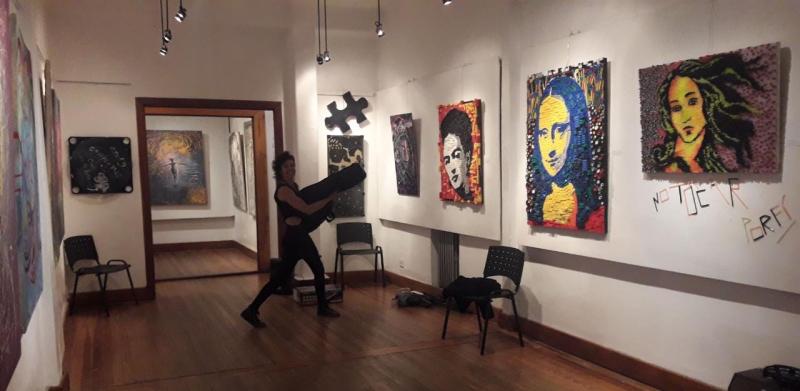 Ver&oacute;nica Goncalves en la Sala Frey: mosaico, pintura y mucho m&aacute;s