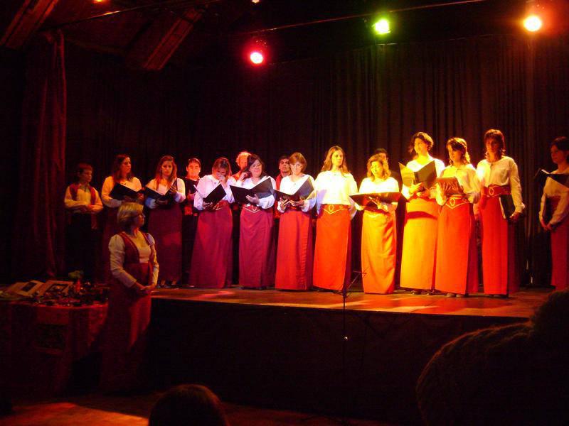 El Coro Likui Bariloche viaja a Rusia y se presentar&aacute; en San Petersburgo y Crimea