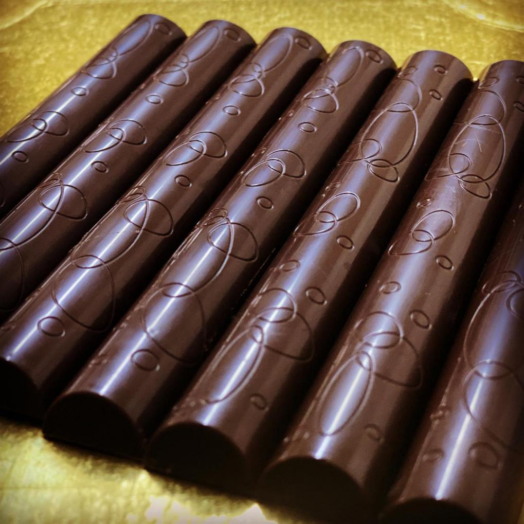  Nuestro chocolate al 80% es DELICIOSO Elegante 