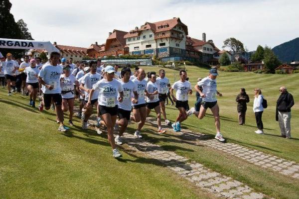 Este s&aacute;bado se corta media calzada en Circuito Chico por el Llao Llao 21K