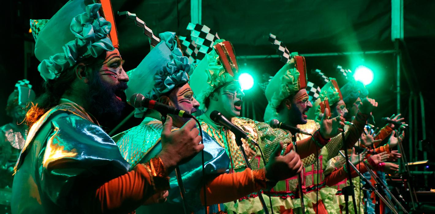 La pen&uacute;ltima y nos vamos &#150; Murga uruguaya 