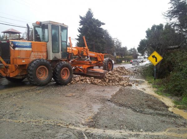 Precauci&oacute;n por trabajos en banquina del km 3 de Bustillo