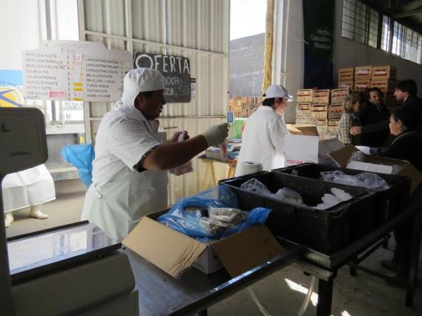 Vuelve el pescado de San Antonio Oeste al Mercado Comunitario