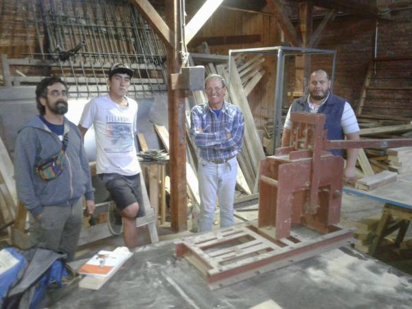 Los pibes de Taller San Jos&eacute; Obrero construir&aacute;n una m&aacute;quina dise&ntilde;ada por INVAP