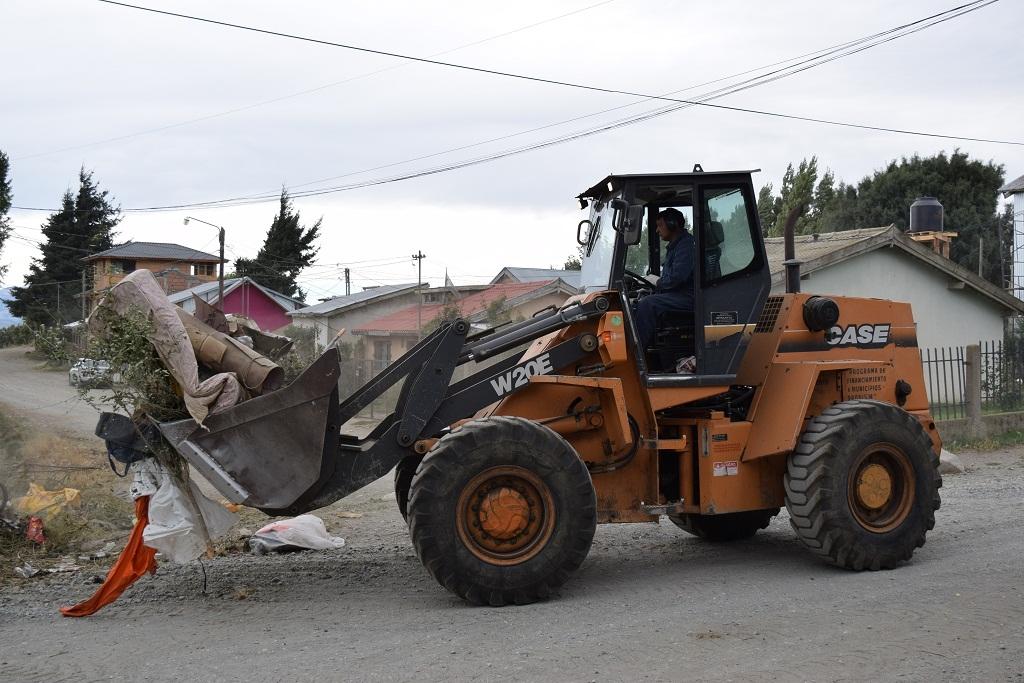 M&aacute;s de 150 camiones de basura se recolectaron en barrios del sur de la ciudad