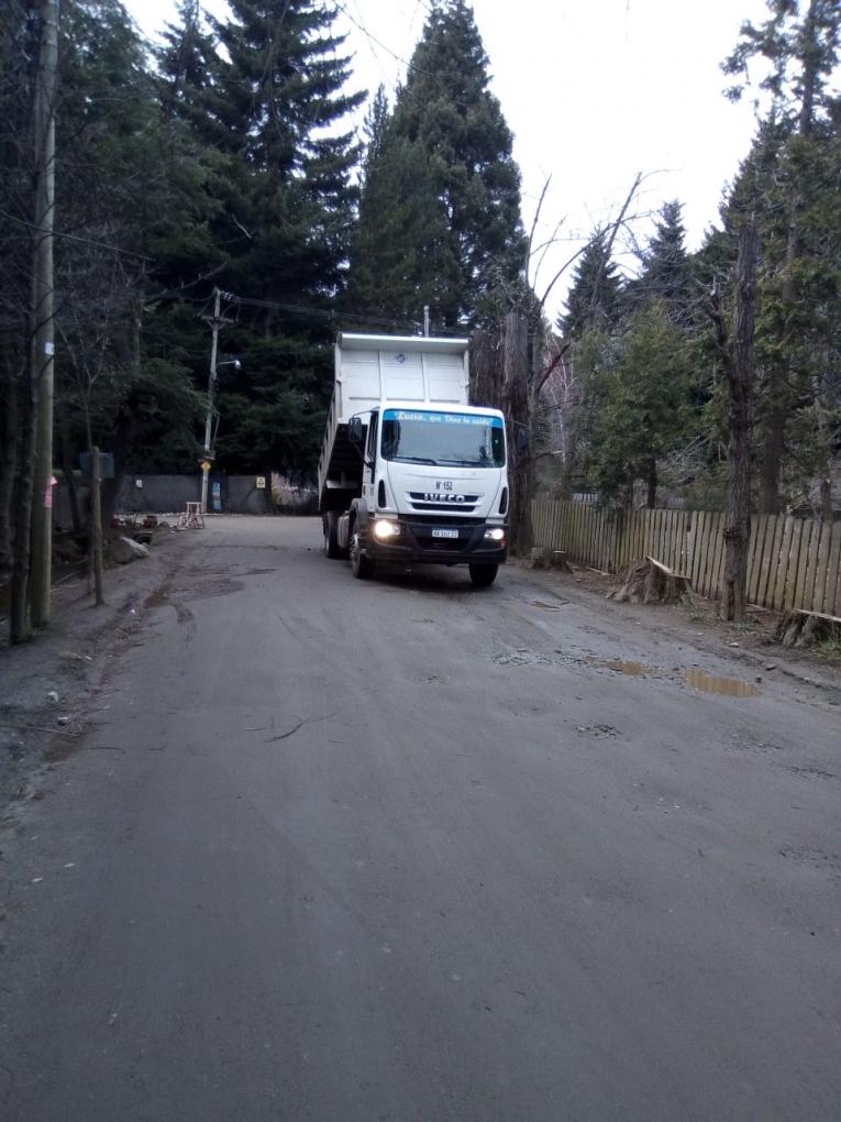 Delegaci&oacute;n Lago Moreno acondiciona calles en Colonia Suiza