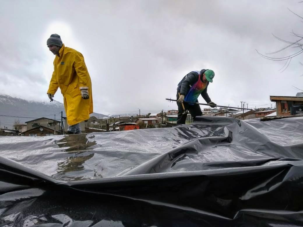 Trabajan en viviendas tras el temporal de lluvia