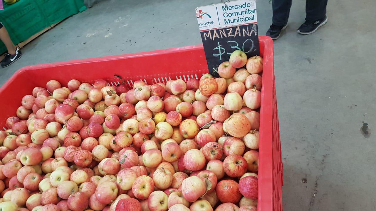 Frutas org&aacute;nicas del Valle en el Mercado Comunitario