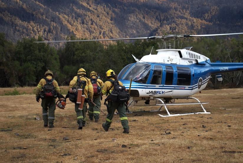  PARQUE NACIONAL LOS ALERCES Se sostiene la estrategia interinstitucional y refuerzan los ataques aprovechando la ventana meteorol&oacute;gica