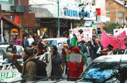 Marcha, murga y NO es NO -  Vecinos autoconvocados Bariloche Megamineria 