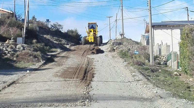 Solicitan retirar veh&iacute;culos por trabajos de calle de la Delegaci&oacute;n el C&oacute;ndor 