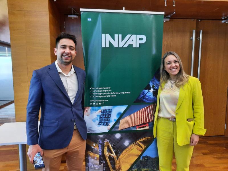 Dos profesionales de ingenier&iacute;a que egresaron del Balseiro recibieron premios en el concurso de tesis de INVAP