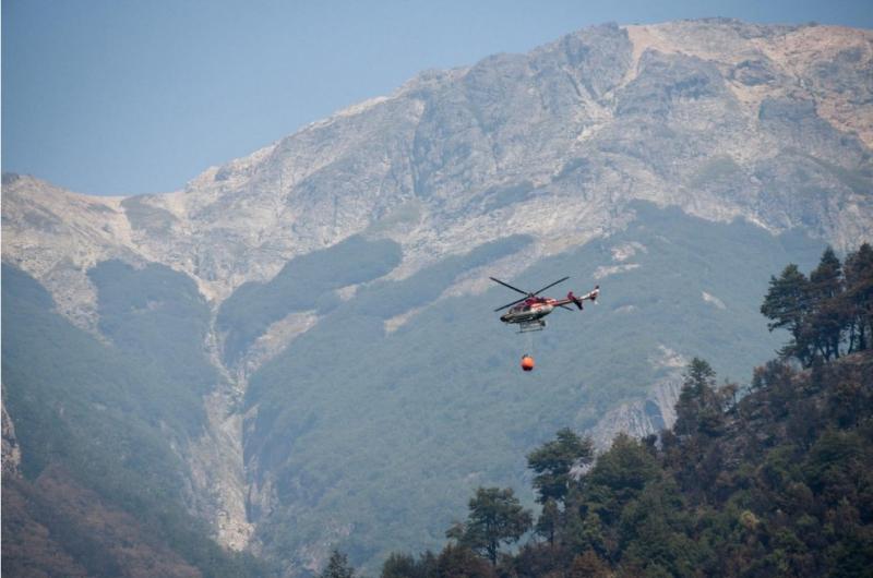  PARQUE NACIONAL LOS ALERCES Implementan una estrategia para sostener la intensidad del combate en 5 sectores con actividad