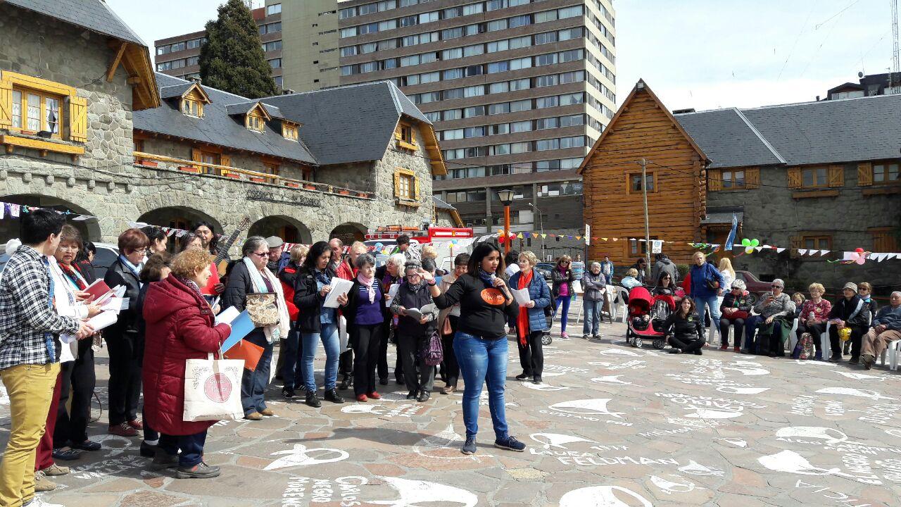 CAUSA SOLIDARIA TALLER CORAL: CANTO VIVO -EN "ASUMIR" BARILOCHE-