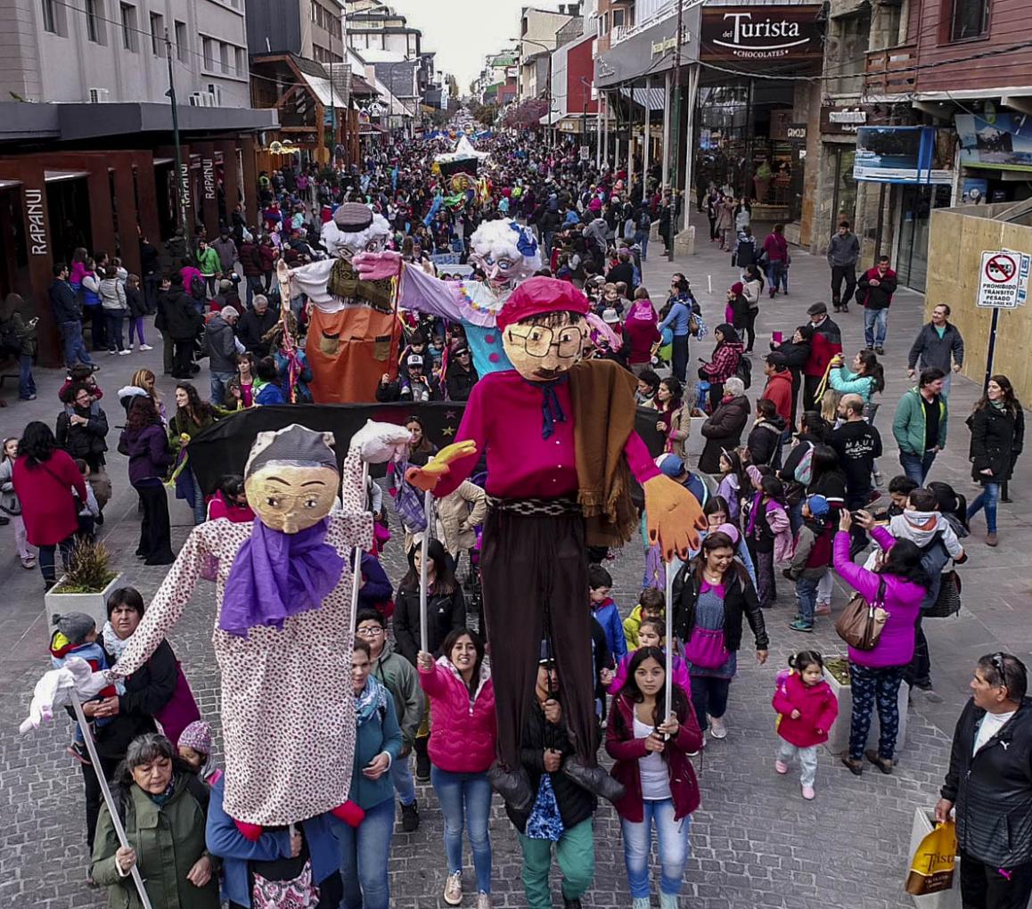 Con una gran fiesta homenaje dio comienzo el 18&deg; Festival de Titiriteros Andariegos