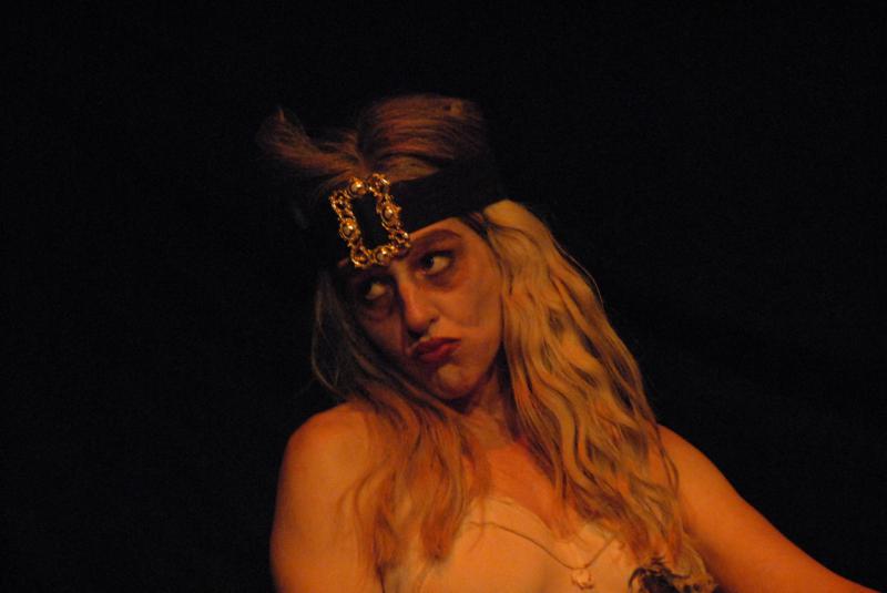 Pequeño homenaje fotográfico para la gran Ali Tealdi