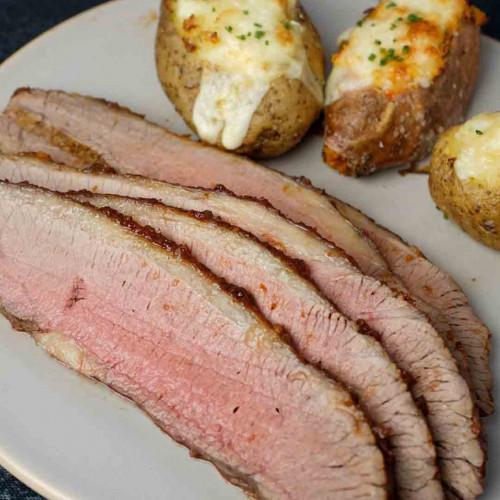 Tapa de asado con papa y batata rellenas