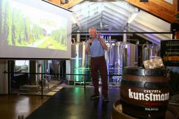 Cerveza Kunstmann present&oacute; la nueva SESSION IPA
