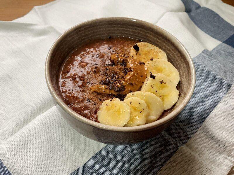 Porridge de chocolate vegano