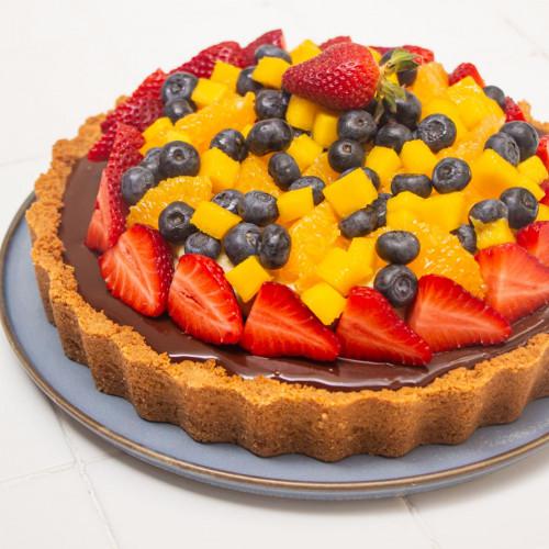 TARTA DE COCO Y FRUTAS DE ESTACI&Oacute;N